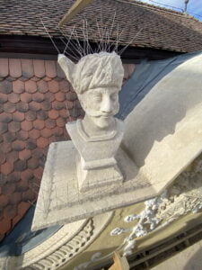 Curatare statui si ornamente prin sablare abraziva, inlaturare licheni, Palatul Toldalagi
