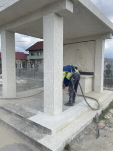 Sablare abraziva pentru reabilitare Monumentul Detinutilor Politici Gherla